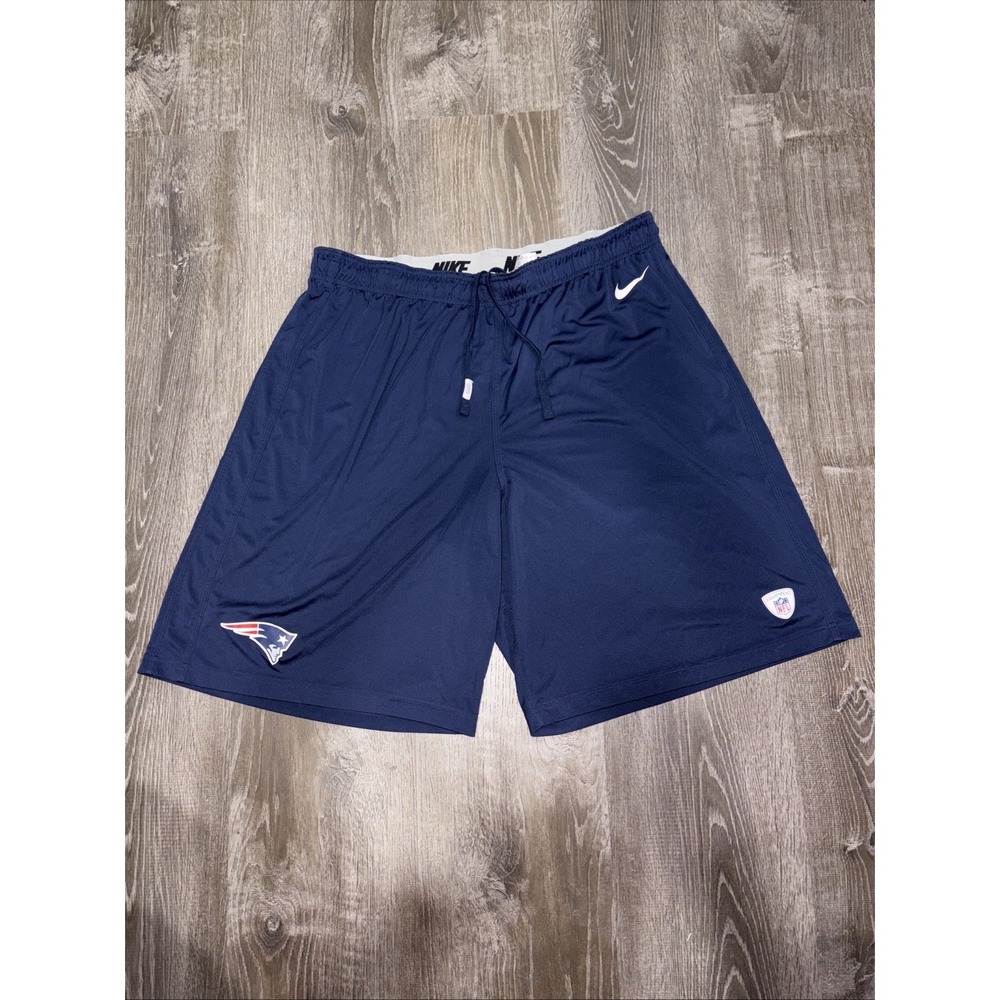 Nike NFL On Field Dri Fit Athletic Shorts Men's XL New England Patriots Blue